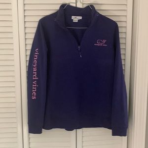 Vineyard Vines sweatshirt